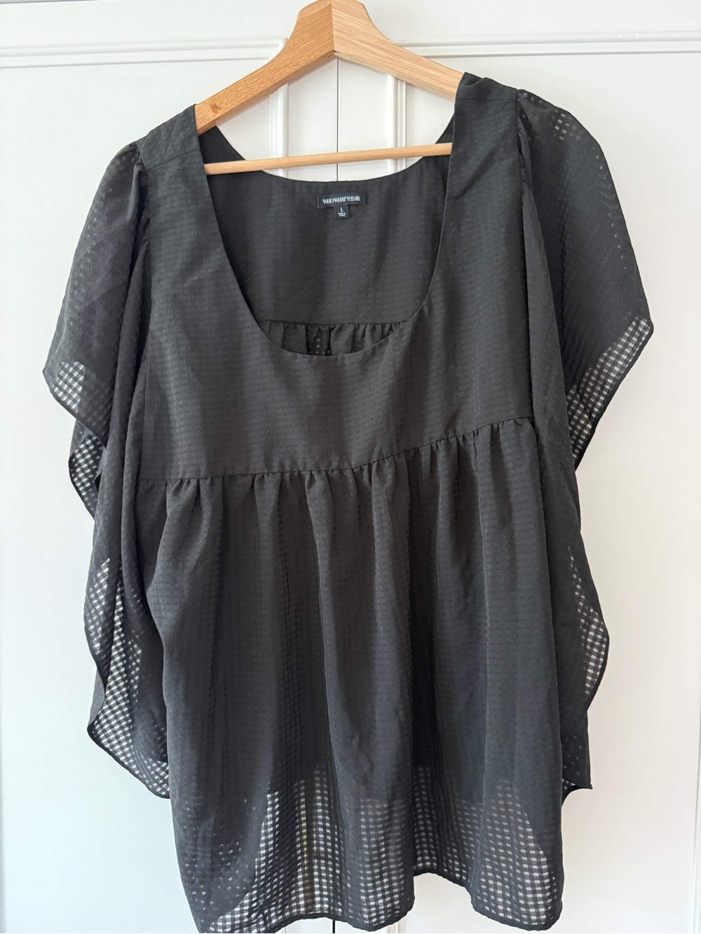 Who What Wear Black Sheer Flutter-Sleeve Tunic Blouse